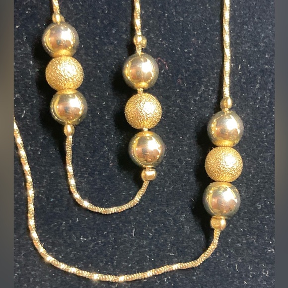 Etienne Aigner Gold Tone Necklace With Textured & Smooth Beads - Picture 3 of 6